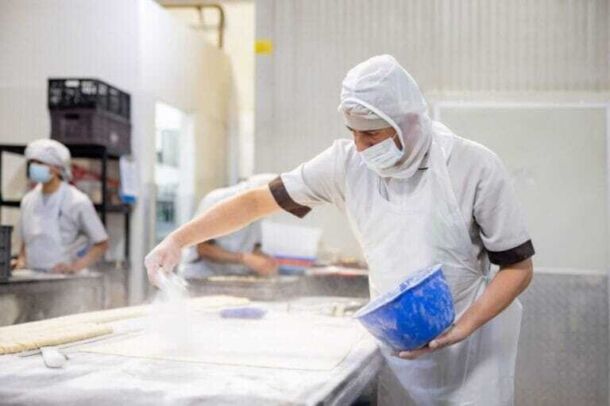 Hygienické kontroly sú v potravinárskych prevádzkach časté a prísne. Zdroj: Lindströmgroup.com