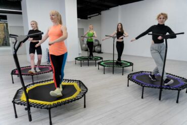 Skákanie na trampolíne - 8 účinkov na zdravie