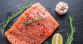 Konzumujte potraviny bohaté na omega 3 mastné kyseliny