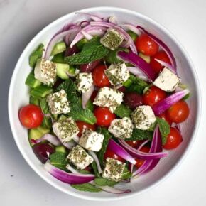 Riziká a vedľajšie účinky konzumácie feta syra