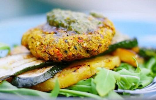 TischleinDeckDich burger á la "Ázia" recept