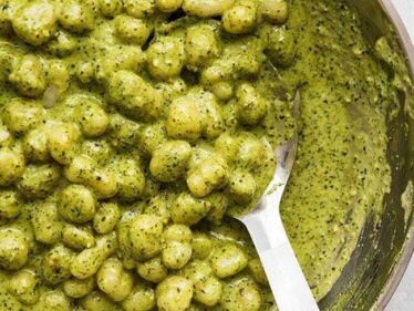 Krémové pesto gnocchi